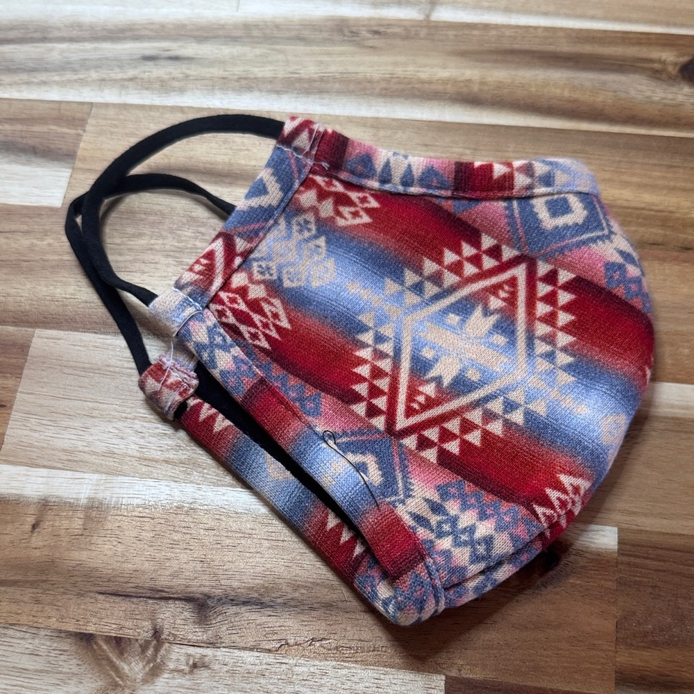 Pendleton Face Mask - red/blue tribal pattern - Picture 7 of 7